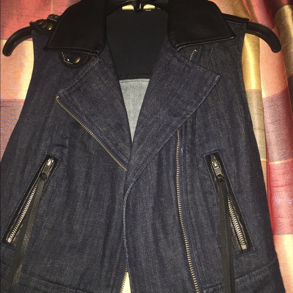 Very Sharp Princess Vera Wang Deco w/ Bling Vest. GORGEOUS VEST - Picture 3 of 7